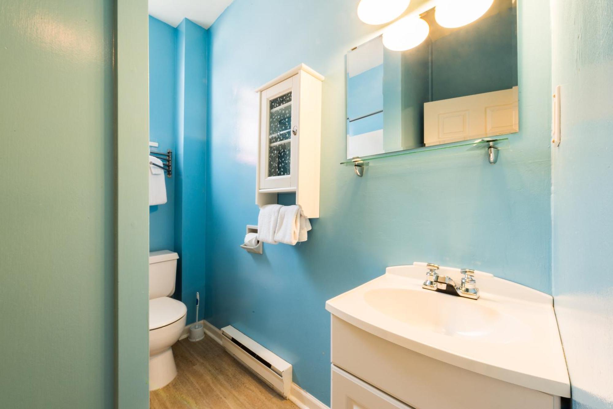 Ocean Island Garden Suites فكتوريا الغرفة الصورة