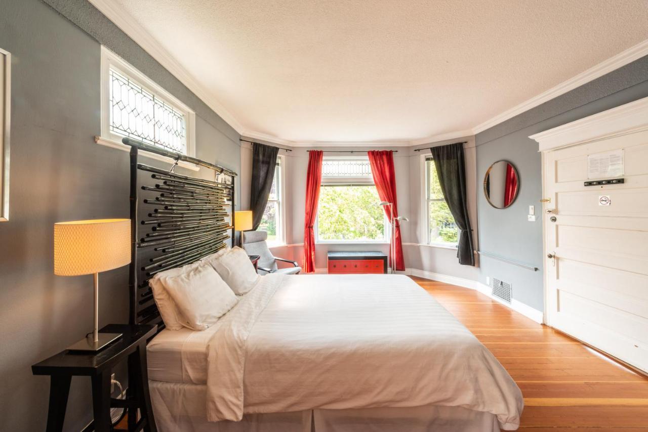 Ocean Island Garden Suites فكتوريا المظهر الخارجي الصورة